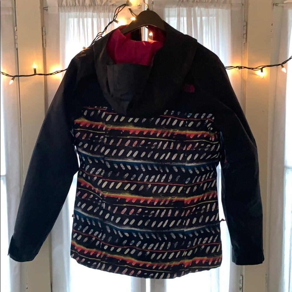 North face ski jacket - Picture 2 of 3
